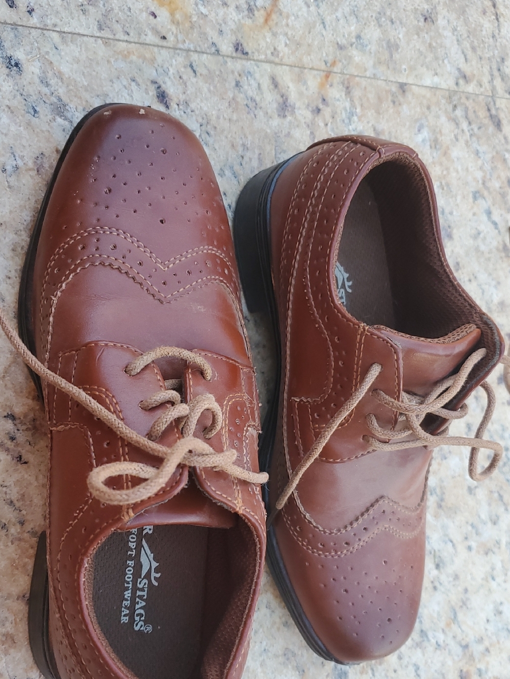 Deer Stags Boys Brown Wingtip Lace-Up Dress Shoes
